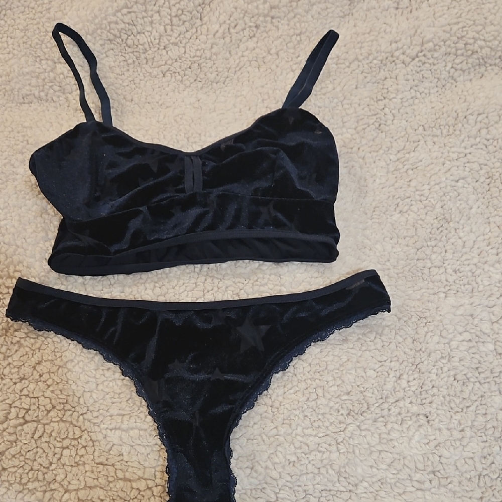 cameo Velvet Bralette & Bikini Set - Black